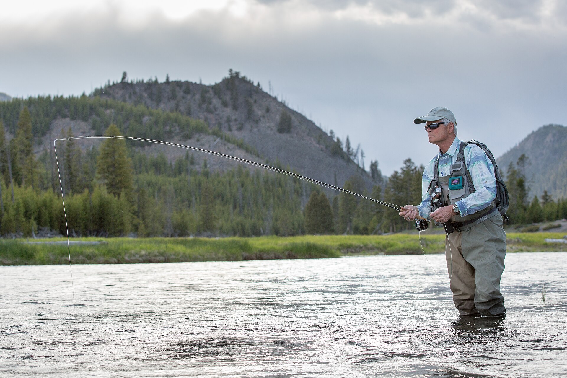 Fly fishing on the Madison River (e59f9587 ed79 4f30 9e83 933e1acec384)